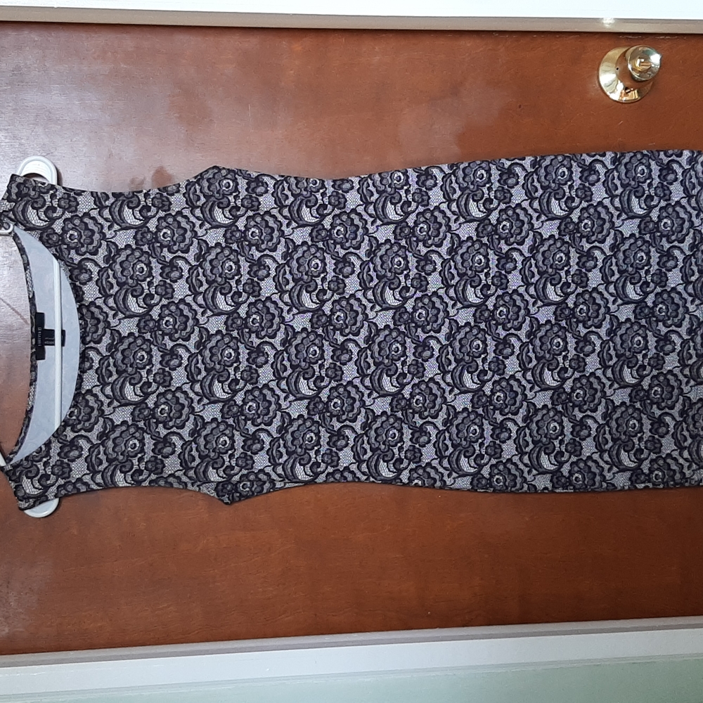 Forever 21 Gray Floral Print Bodycon Dress